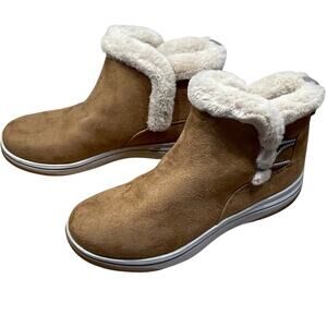Clarks Breeze Fur Bootie Tan Women's Size 6M New Without Box Condition